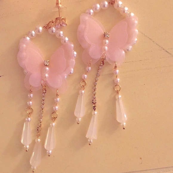 Jewelry - Pink Butterfly + Crystal Pearl Boho Drop Statement Earrings